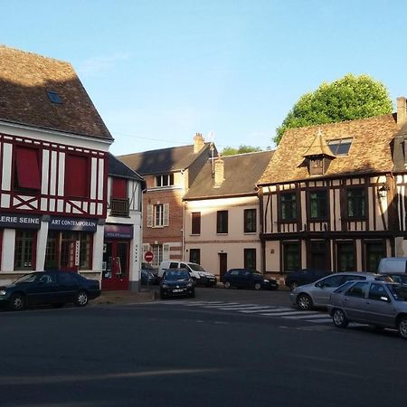 Le Charme Du Chateau Apartman Les Andelys Kültér fotó