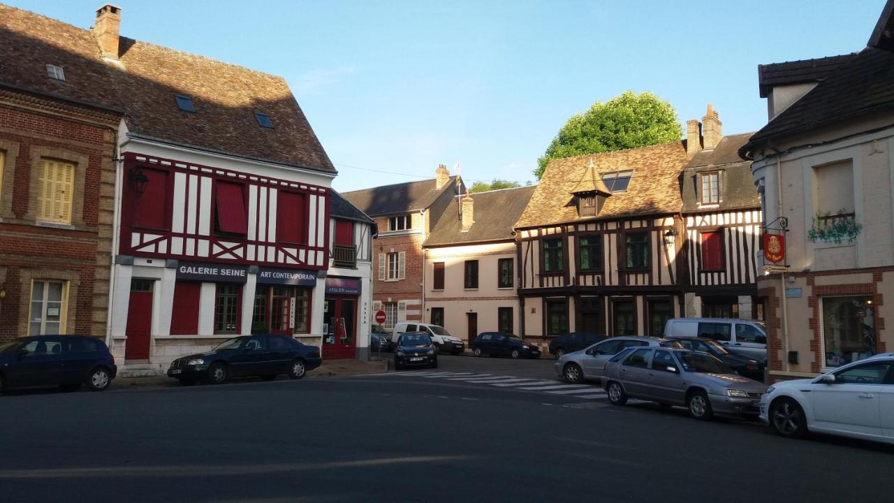 Le Charme Du Chateau Apartman Les Andelys Kültér fotó